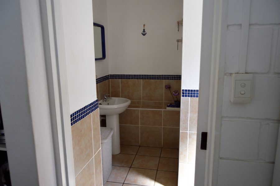4 Bedroom Property for Sale in Britannia Bay Western Cape